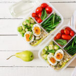 Jak skomponować zdrowy lunch do pracy?